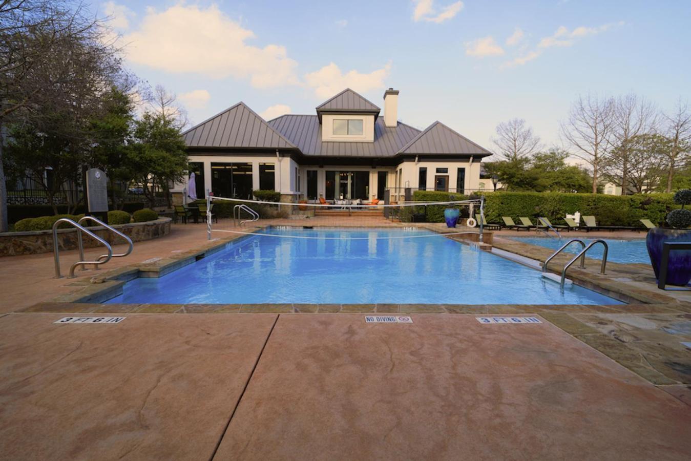 Charming 2 Bedroom, 2 Bath Apartment Austin Exterior photo