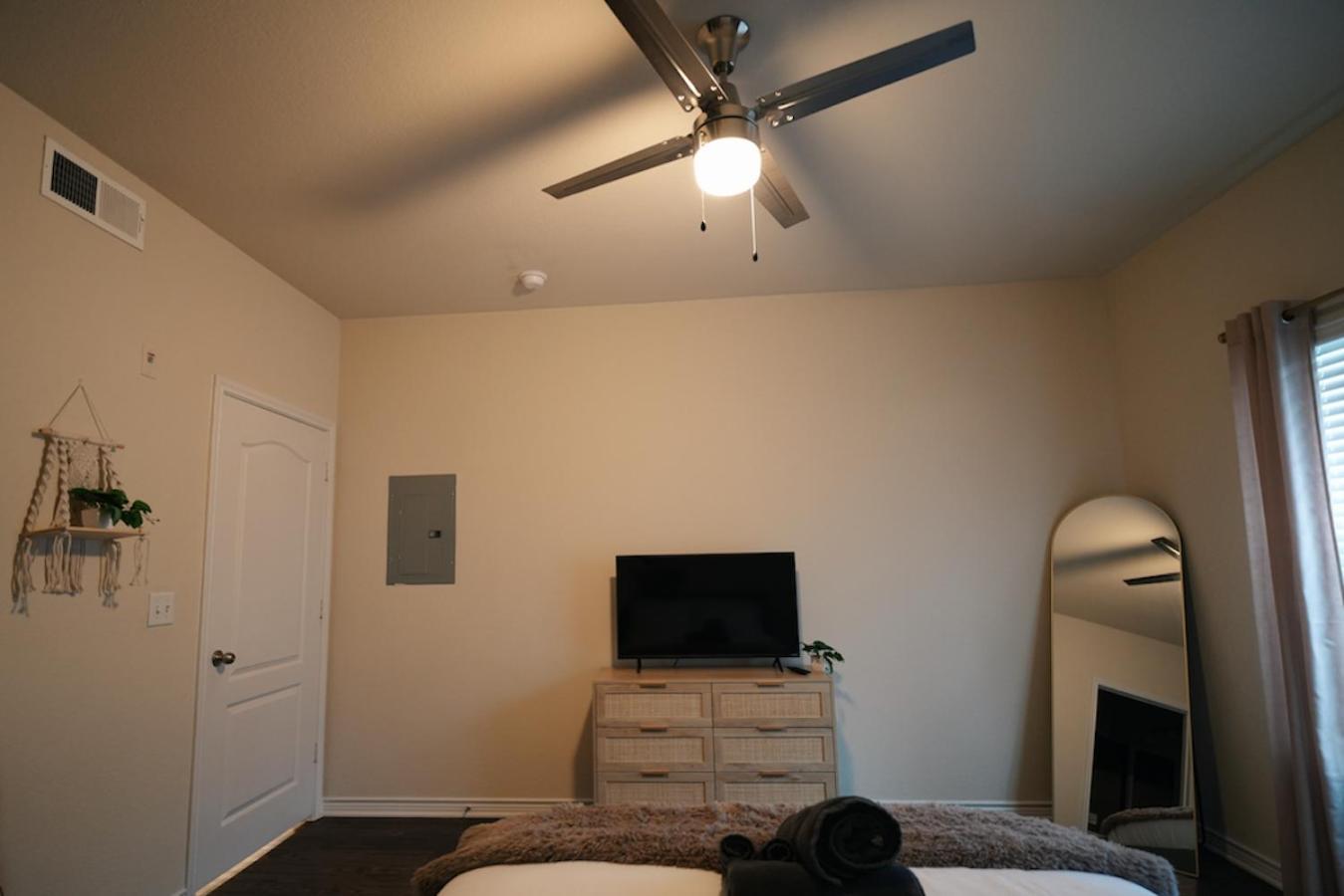 Charming 2 Bedroom, 2 Bath Apartment Austin Exterior photo