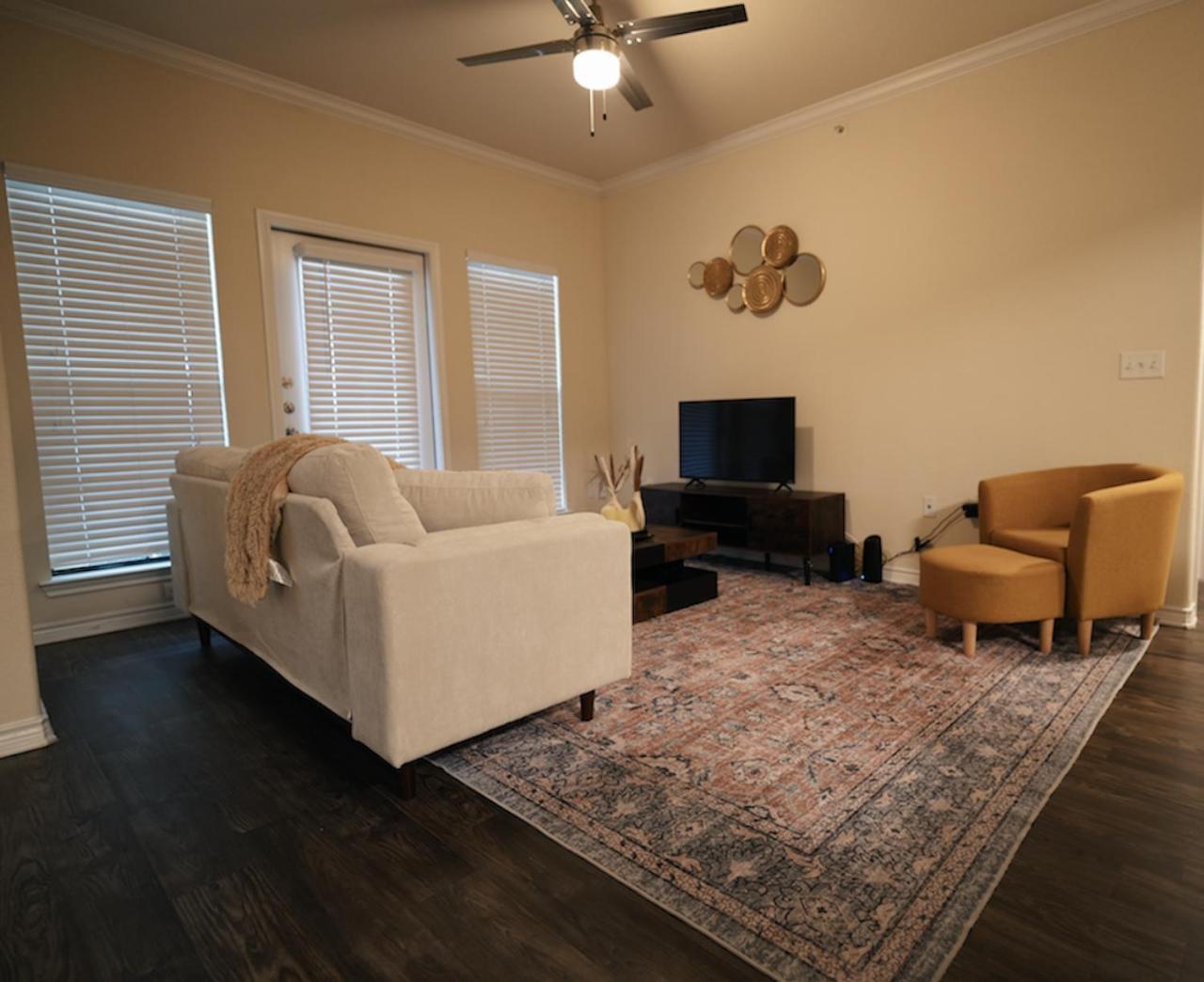 Charming 2 Bedroom, 2 Bath Apartment Austin Exterior photo